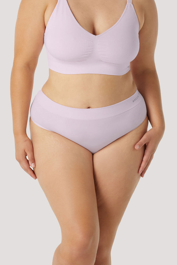 Women's breathable Full Coverage | Bamboo Underwear I Two Pack I Women's Comfortable Sustainable Underwear I Bella Bodies UK I Soft Lilac | Front