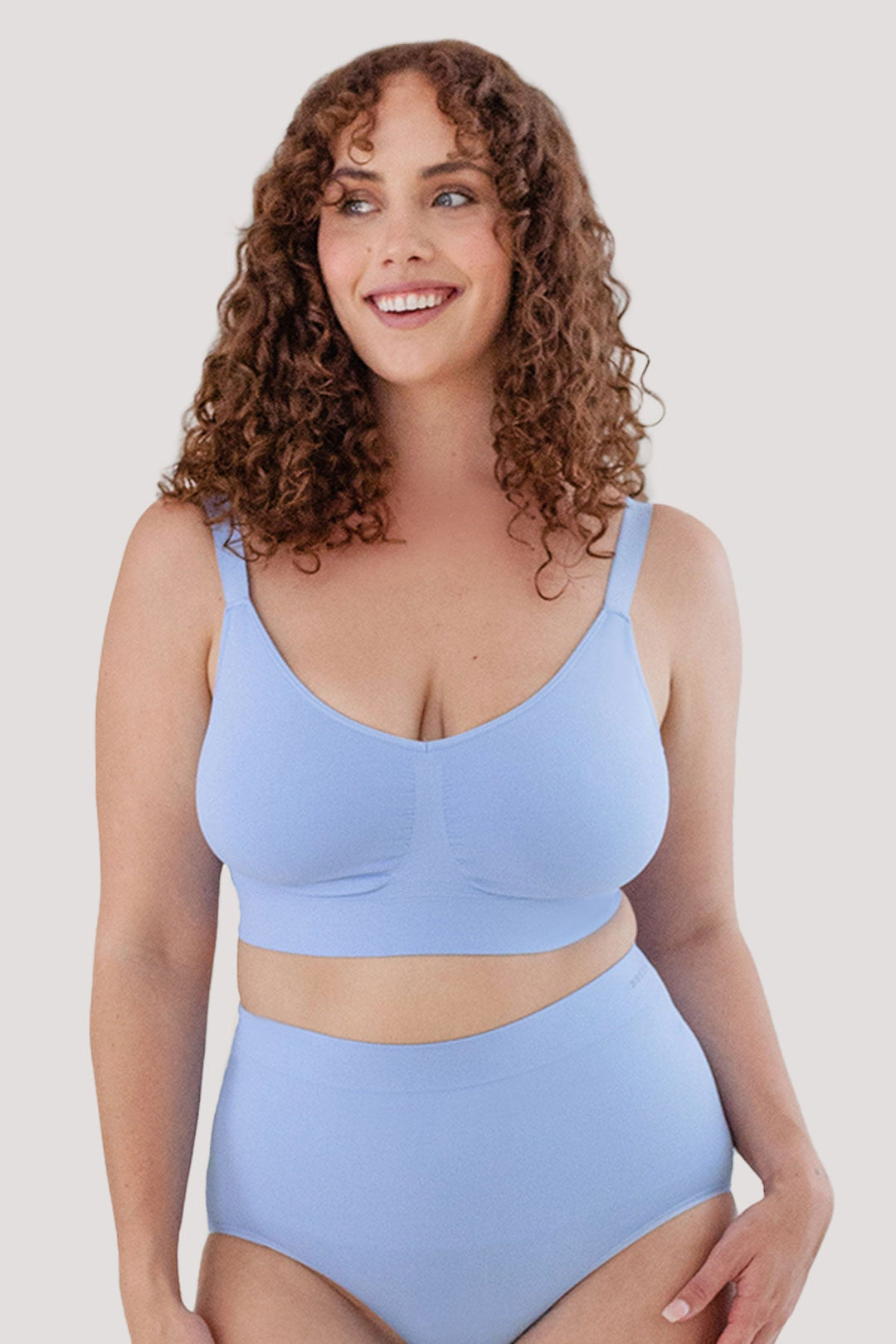 Back smoothing, no wired bras 3 pack | Bella Bodies UK | Sky Blue | Front